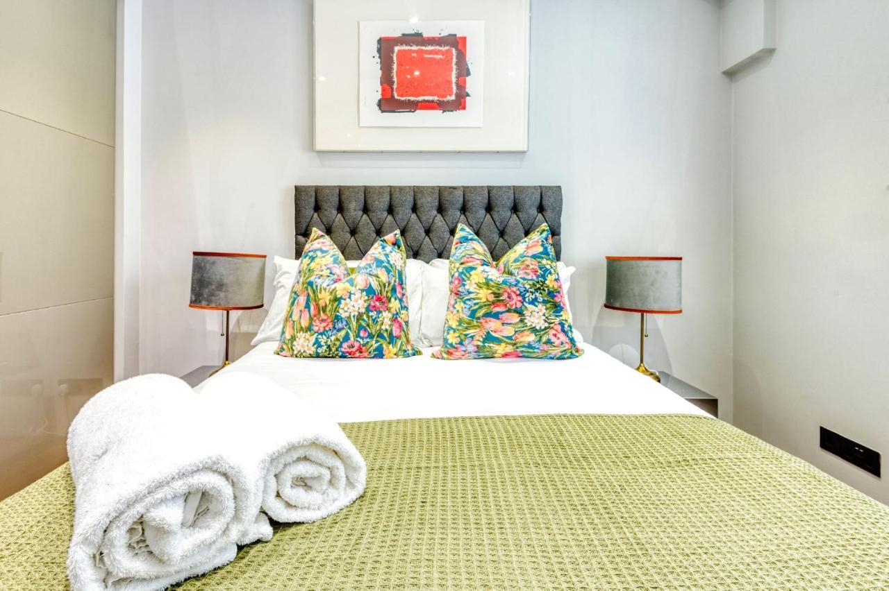 Modernized South Kensington Apartments ロンドン エクステリア 写真