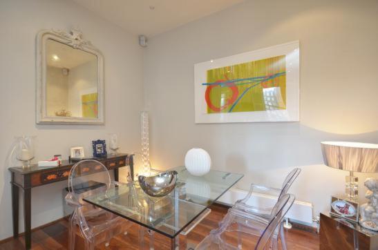 Modernized South Kensington Apartments ロンドン エクステリア 写真